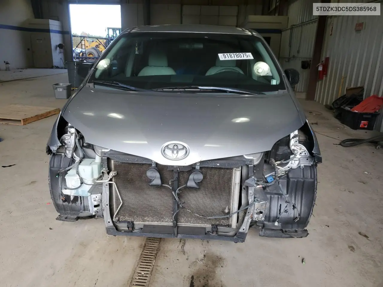 5TDZK3DC5DS385968 2013 Toyota Sienna