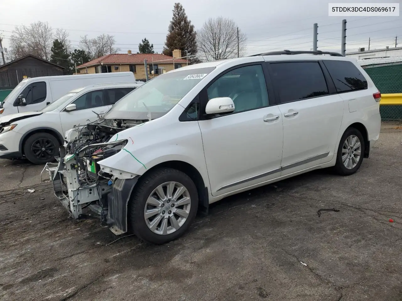 5TDDK3DC4DS069617 2013 Toyota Sienna Xle