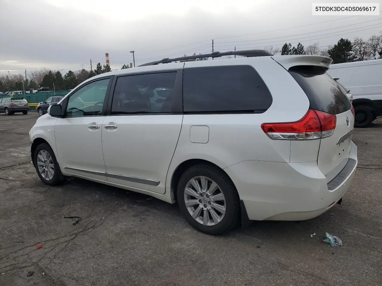5TDDK3DC4DS069617 2013 Toyota Sienna Xle