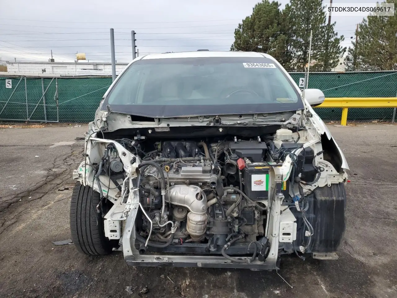 5TDDK3DC4DS069617 2013 Toyota Sienna Xle