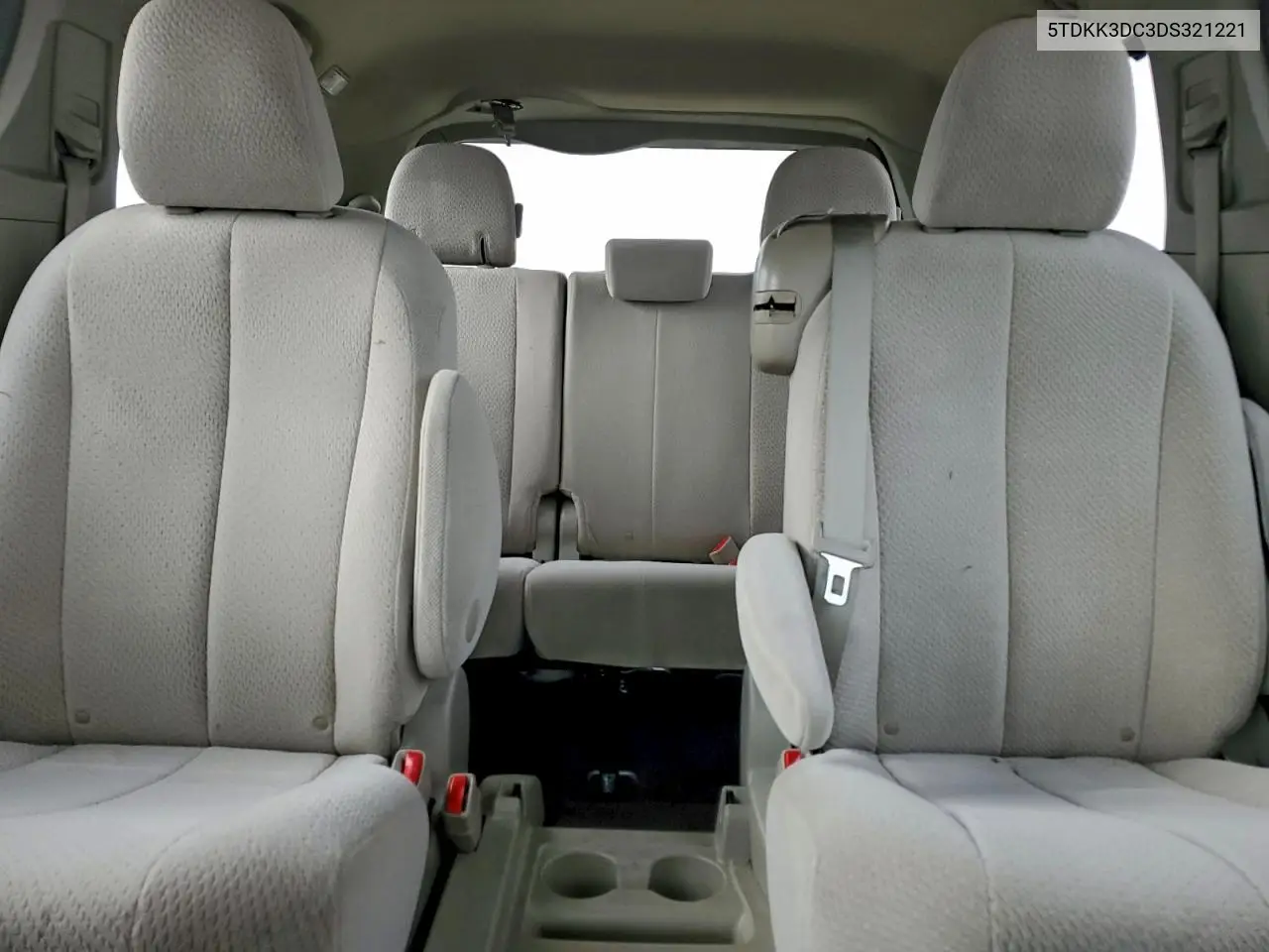 5TDKK3DC3DS321221 2013 Toyota Sienna Le