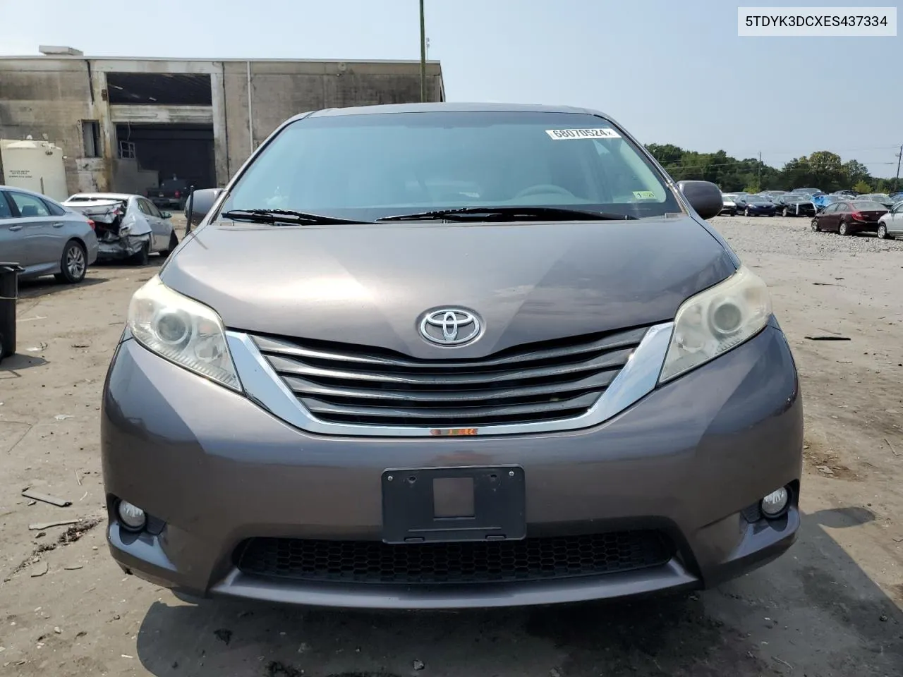 5TDYK3DCXES437334 2014 Toyota Sienna Xle