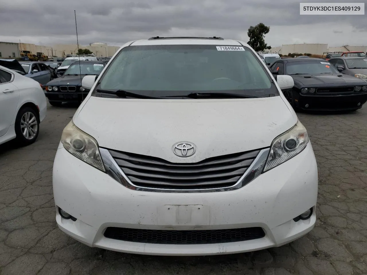 2014 Toyota Sienna Xle VIN: 5TDYK3DC1ES409129 Lot: 71849664