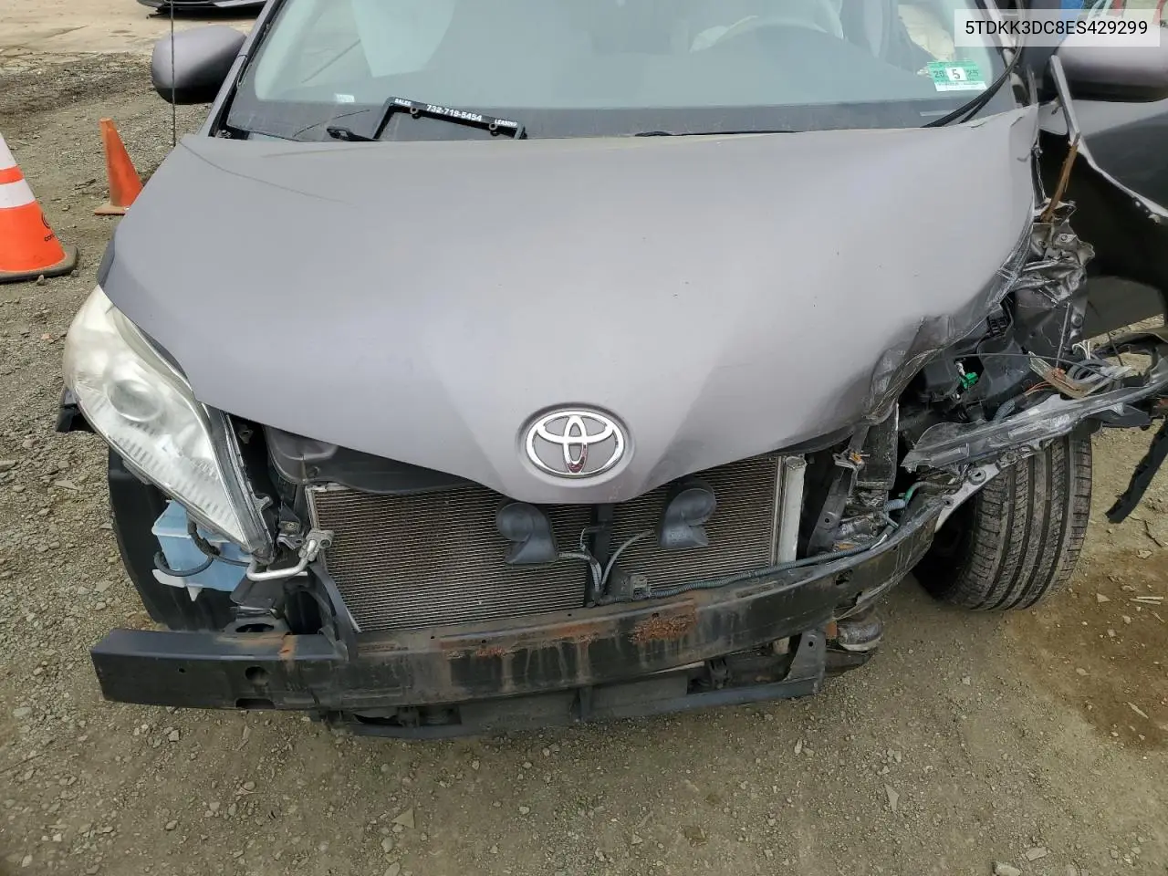 5TDKK3DC8ES429299 2014 Toyota Sienna Le