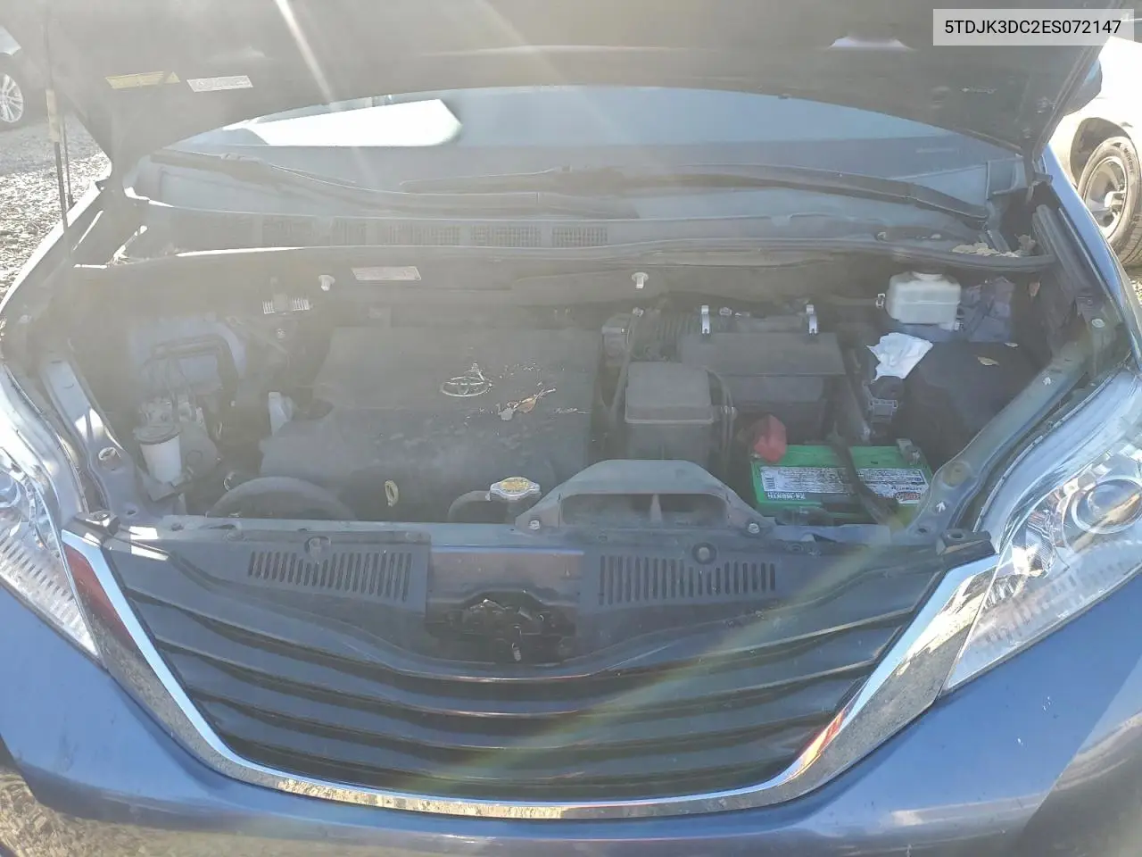 5TDJK3DC2ES072147 2014 Toyota Sienna Le