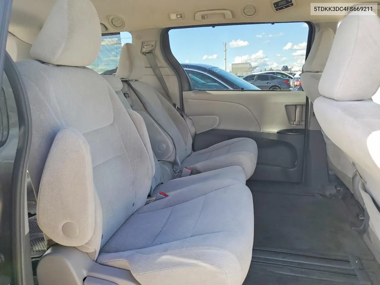 5TDKK3DC4FS669211 2015 Toyota Sienna Le