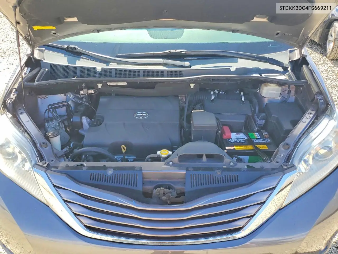 5TDKK3DC4FS669211 2015 Toyota Sienna Le