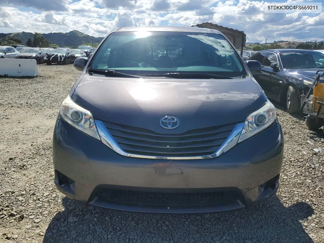 5TDKK3DC4FS669211 2015 Toyota Sienna Le