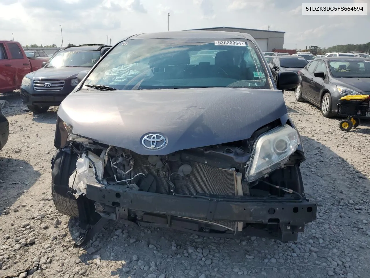 5TDZK3DC5FS664694 2015 Toyota Sienna