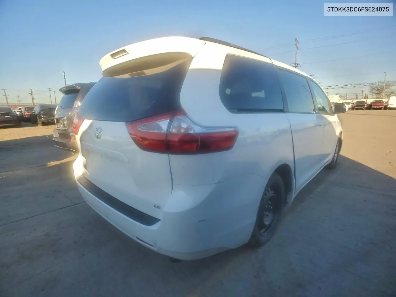 5TDKK3DC6FS624075 2015 Toyota Sienna Le