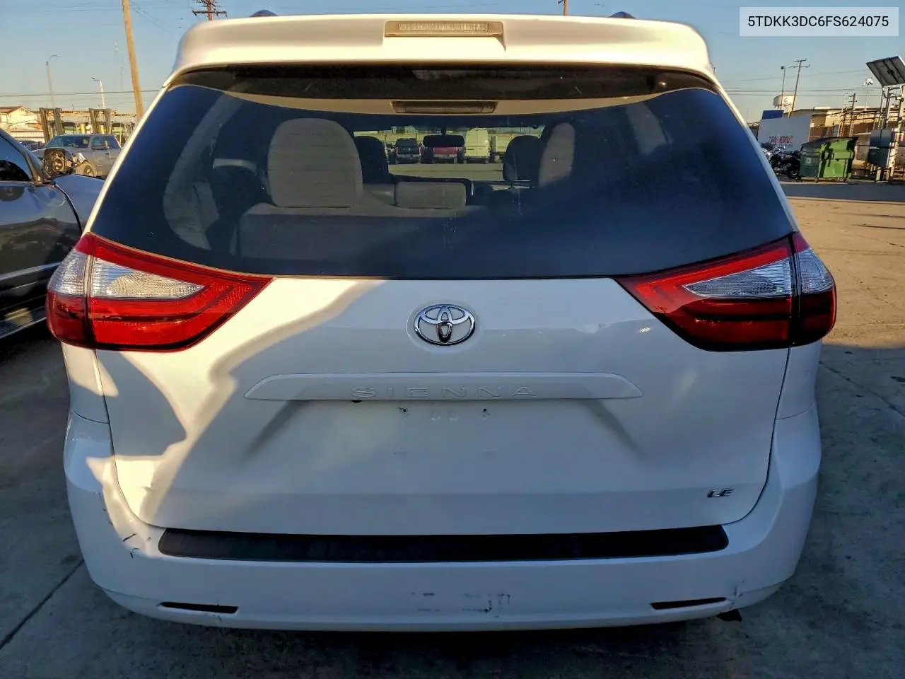5TDKK3DC6FS624075 2015 Toyota Sienna Le
