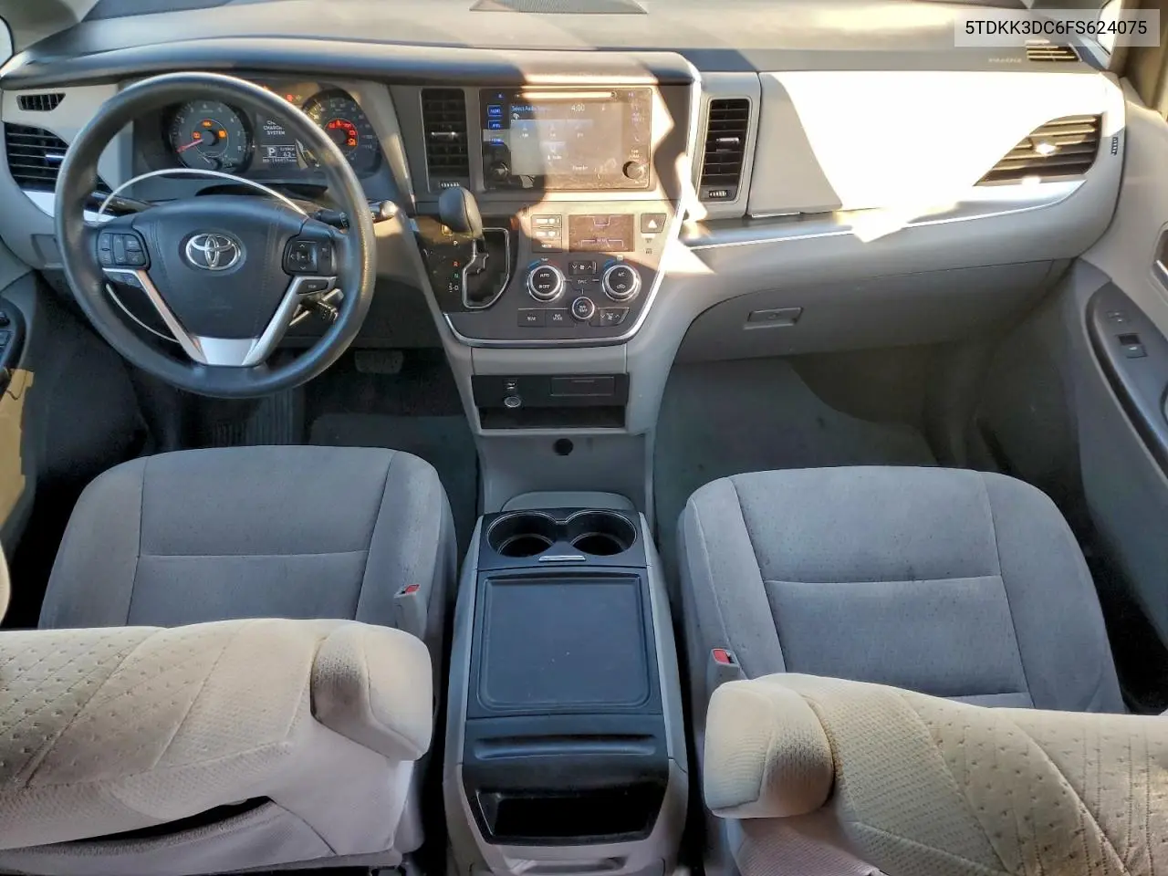 5TDKK3DC6FS624075 2015 Toyota Sienna Le