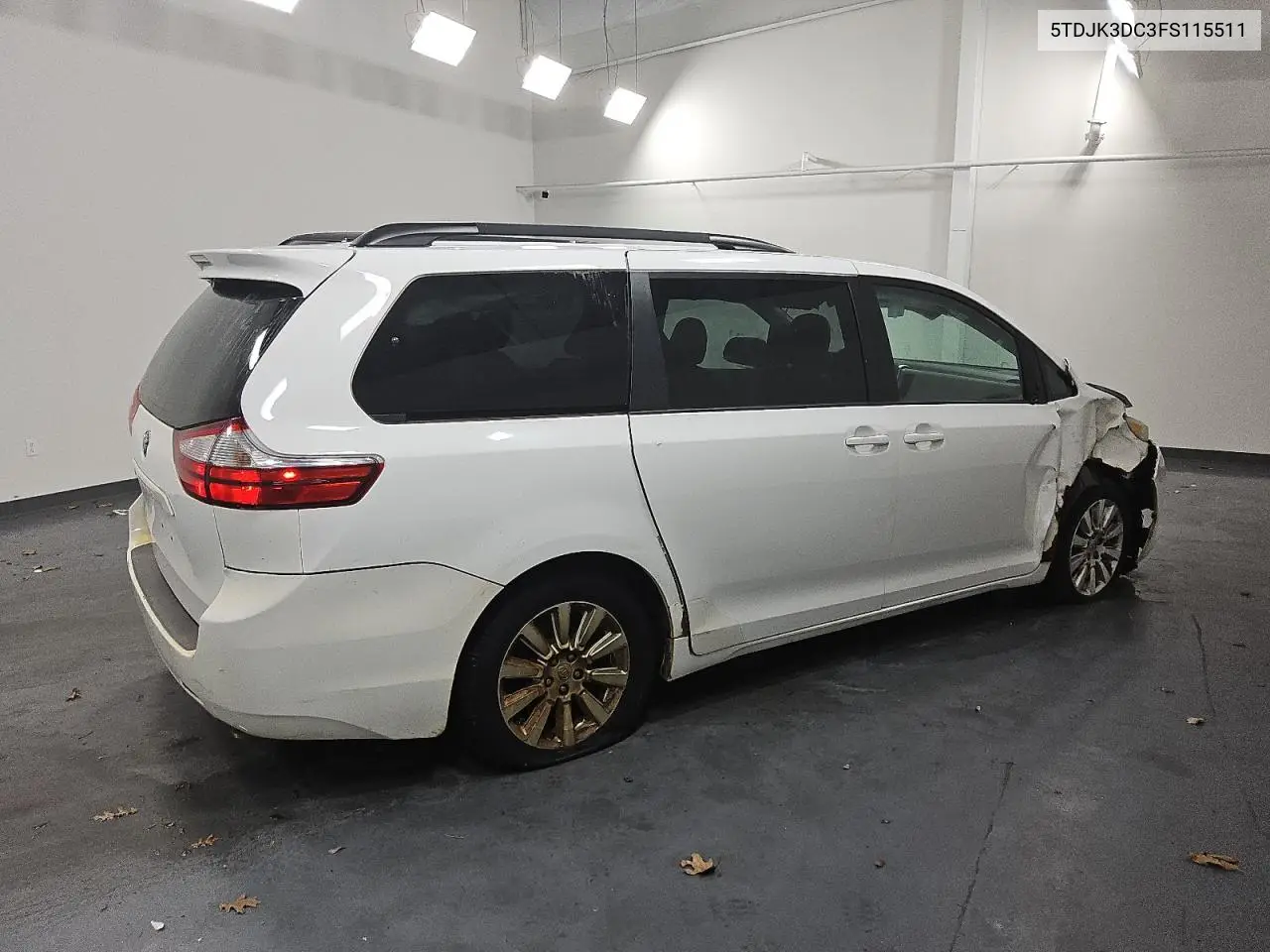 5TDJK3DC3FS115511 2015 Toyota Sienna Le