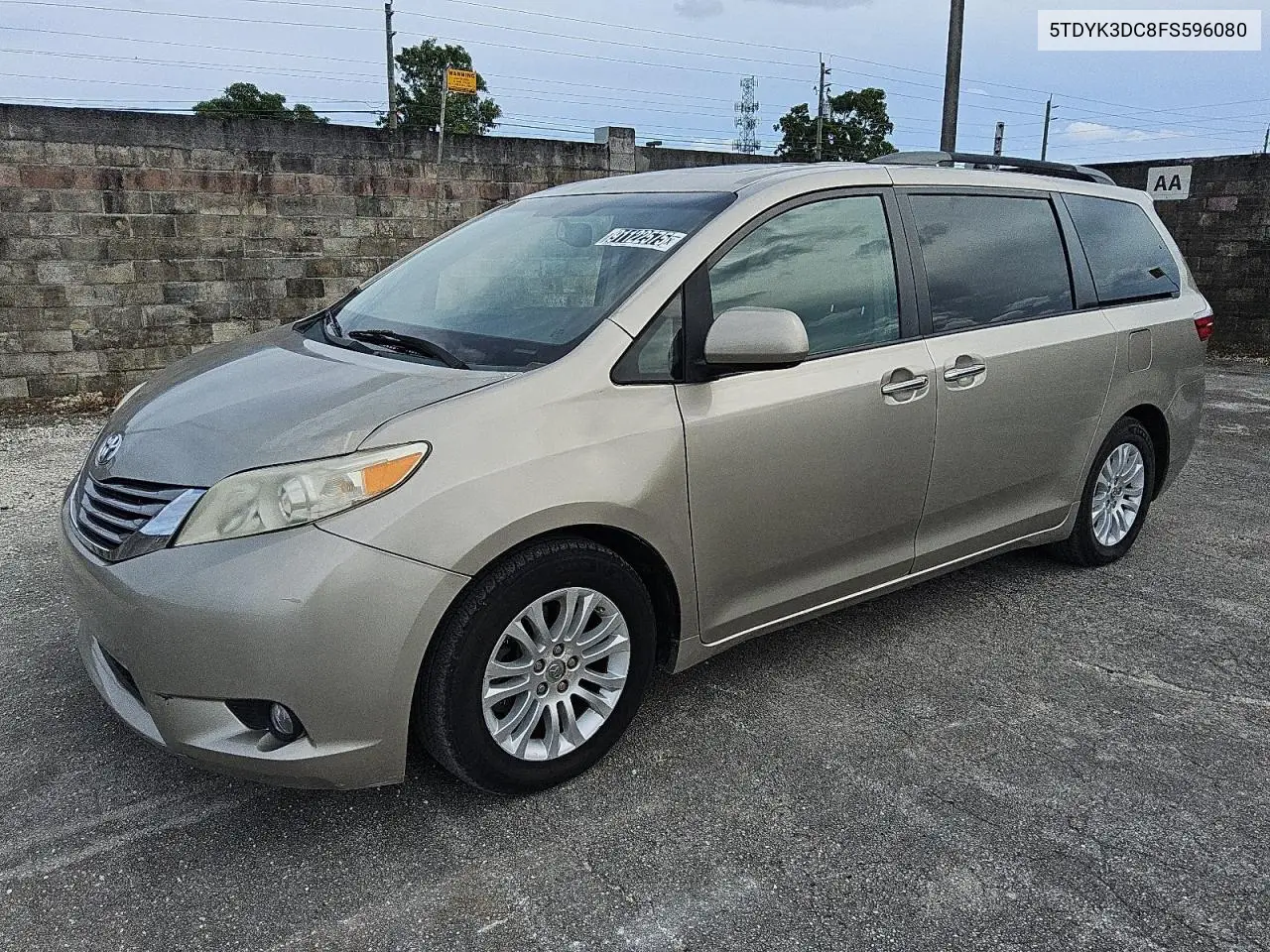 5TDYK3DC8FS596080 2015 Toyota Sienna Xle