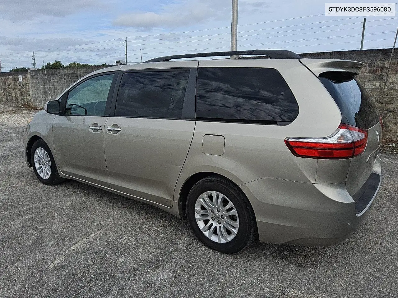 5TDYK3DC8FS596080 2015 Toyota Sienna Xle