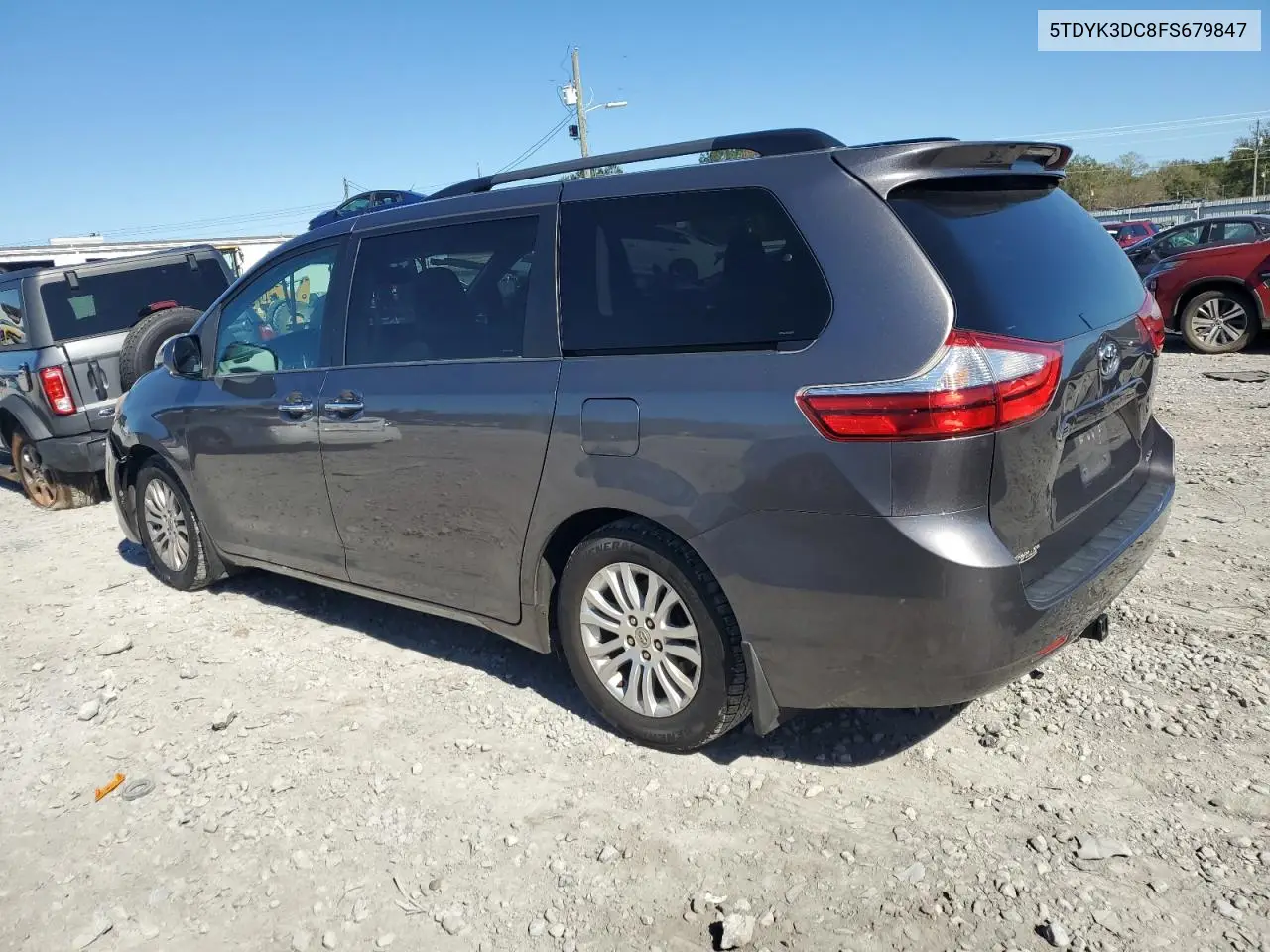 5TDYK3DC8FS679847 2015 Toyota Sienna Xle
