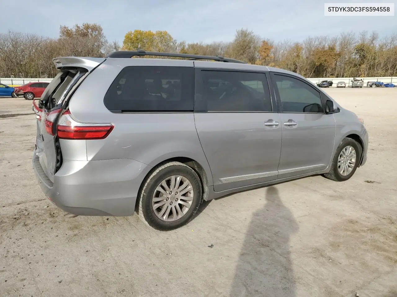 5TDYK3DC3FS594558 2015 Toyota Sienna Xle