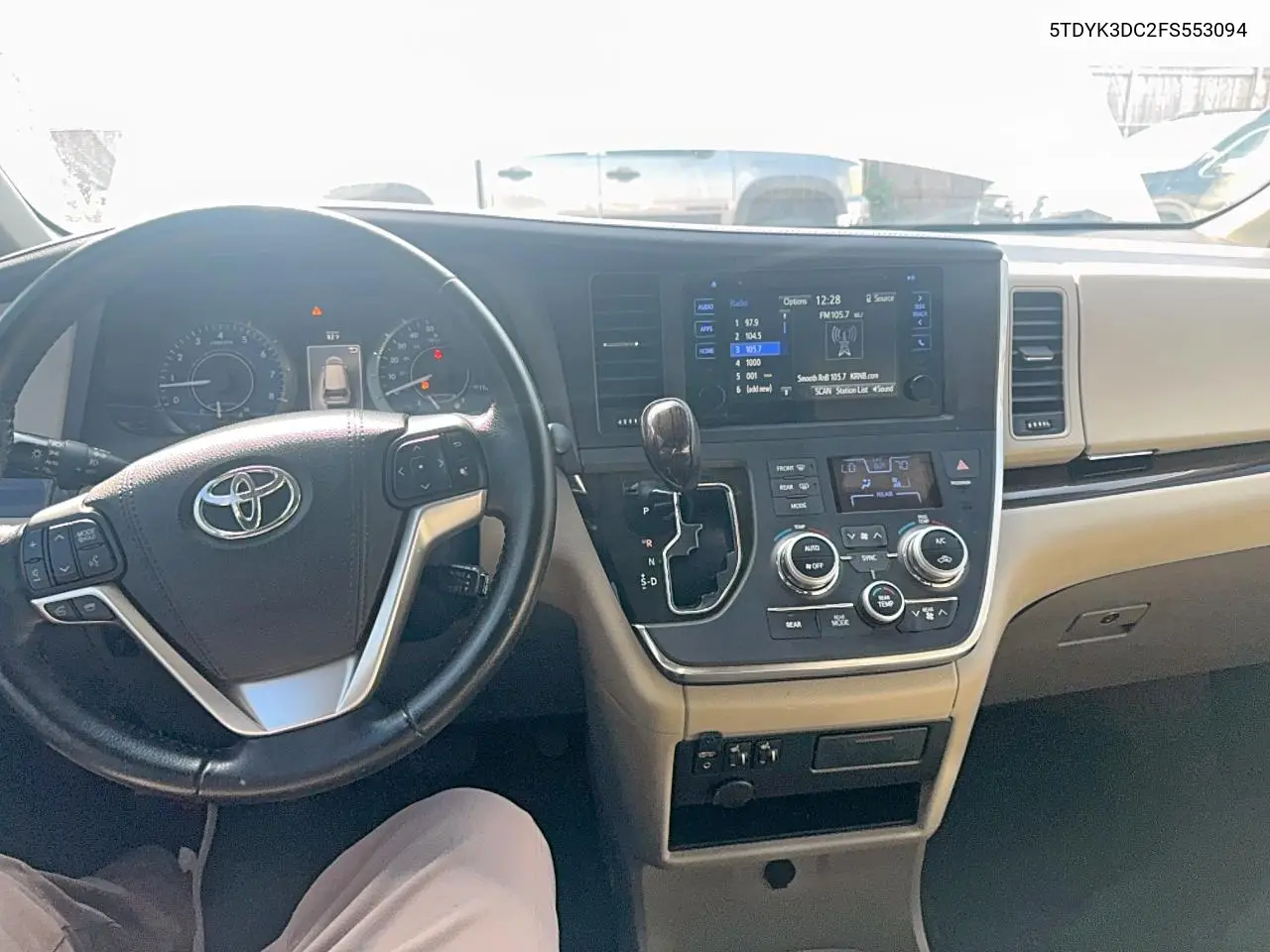5TDYK3DC2FS553094 2015 Toyota Sienna Xle