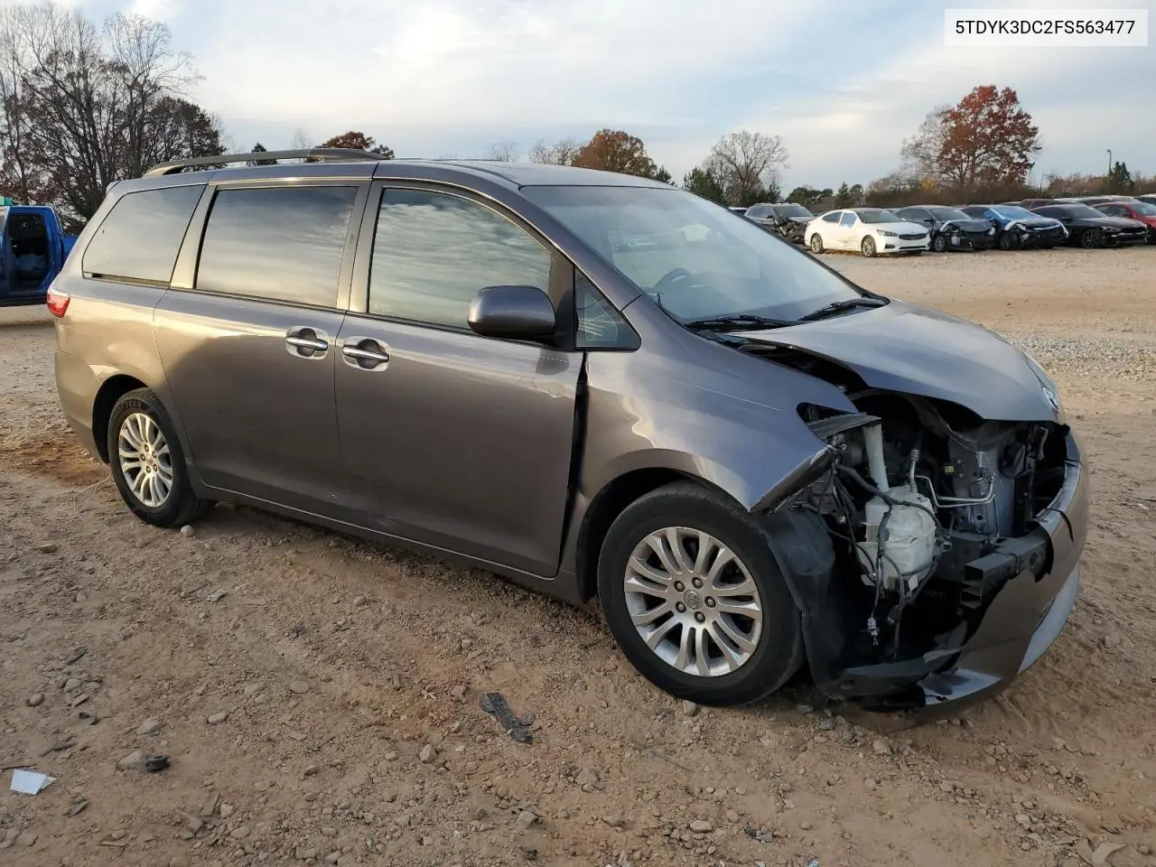 5TDYK3DC2FS563477 2015 Toyota Sienna Xle