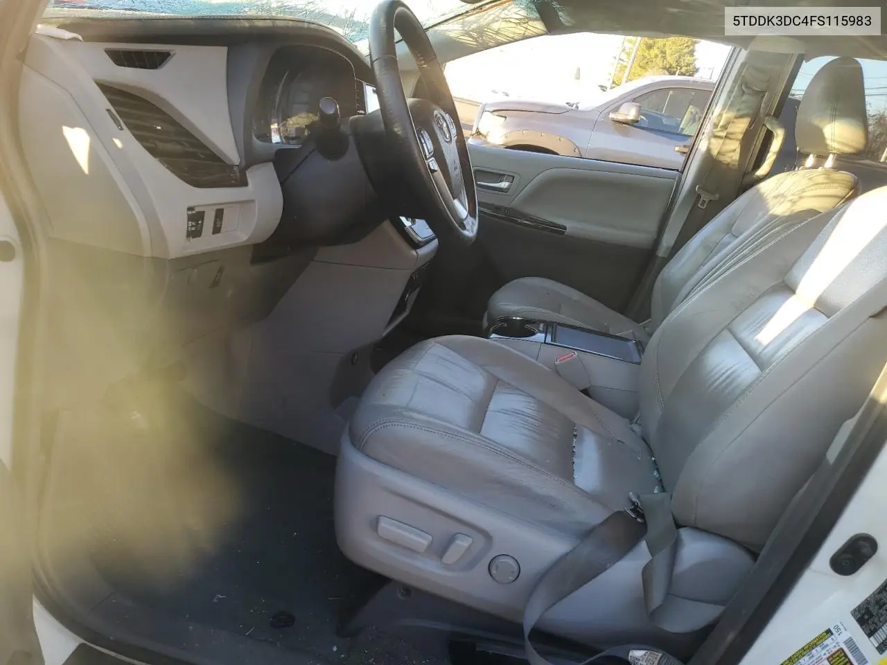 5TDDK3DC4FS115983 2015 Toyota Sienna Xle
