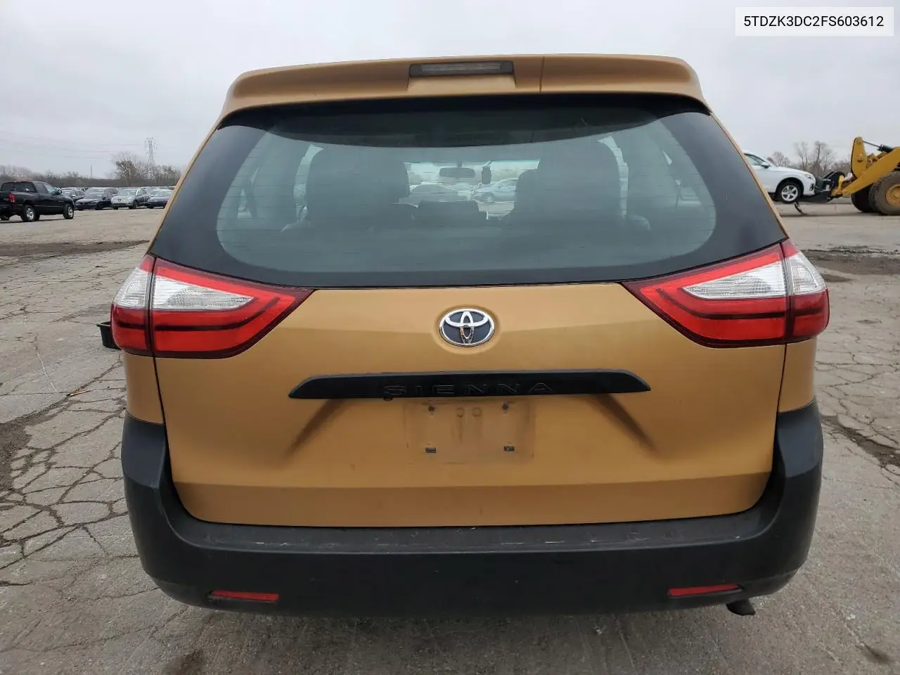 5TDZK3DC2FS603612 2015 Toyota Sienna