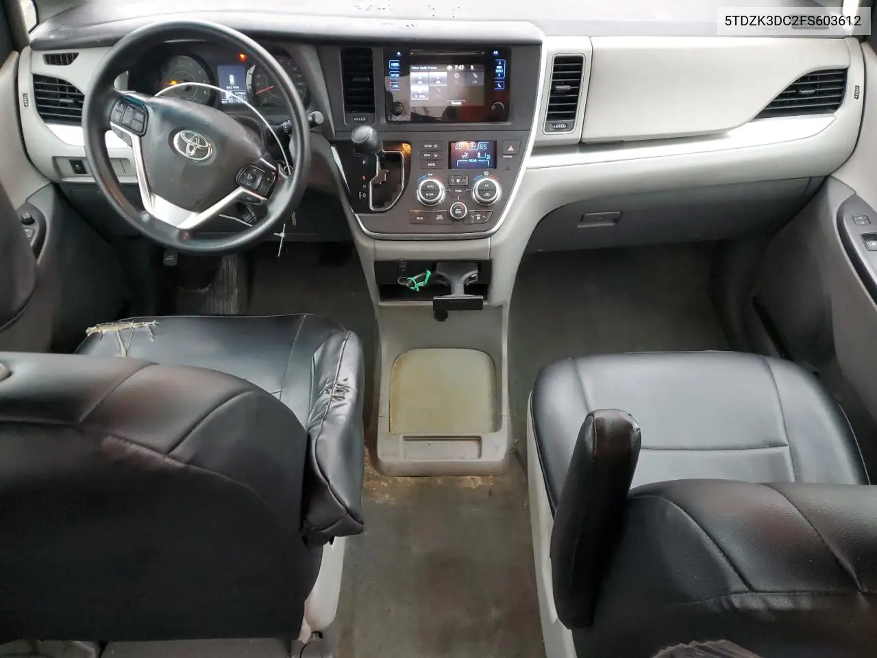 5TDZK3DC2FS603612 2015 Toyota Sienna