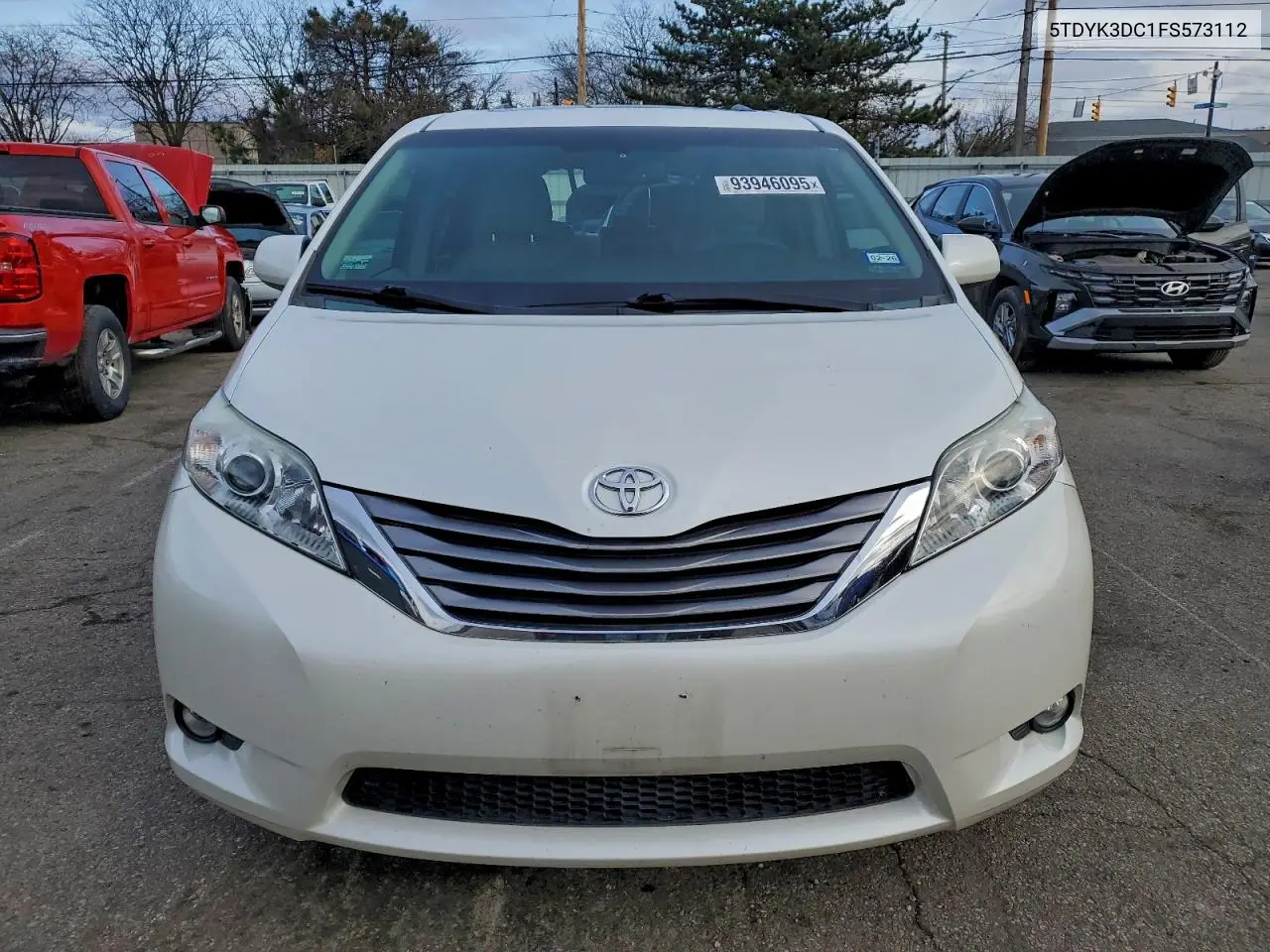 5TDYK3DC1FS573112 2015 Toyota Sienna Xle