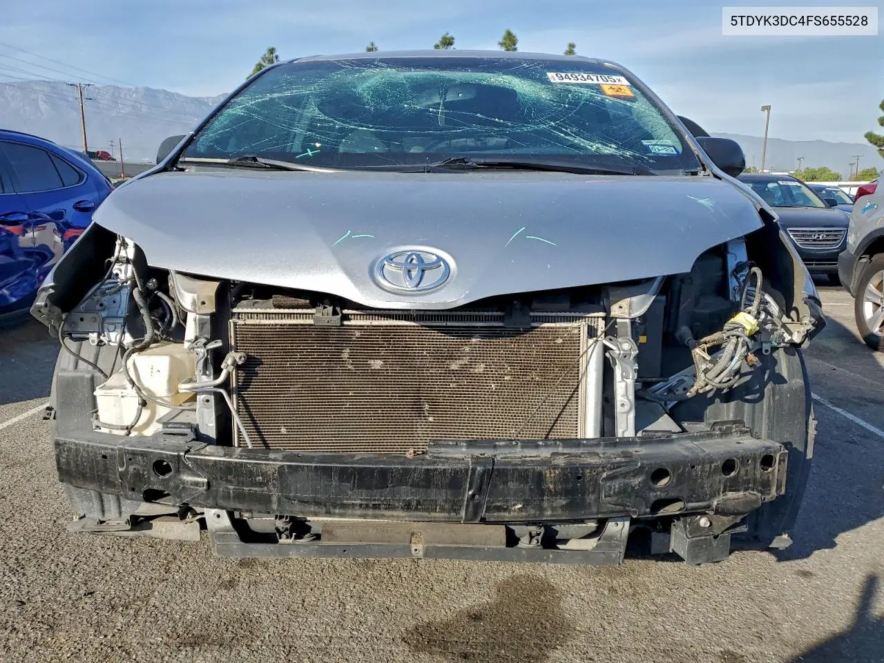5TDYK3DC4FS655528 2015 Toyota Sienna Xle