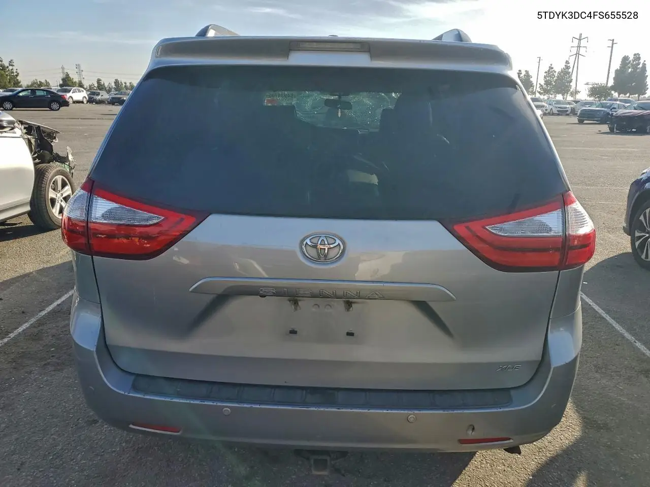 5TDYK3DC4FS655528 2015 Toyota Sienna Xle