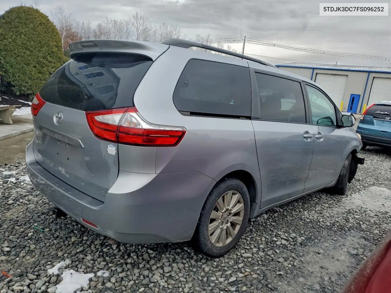 5TDJK3DC7FS096252 2015 Toyota Sienna Le