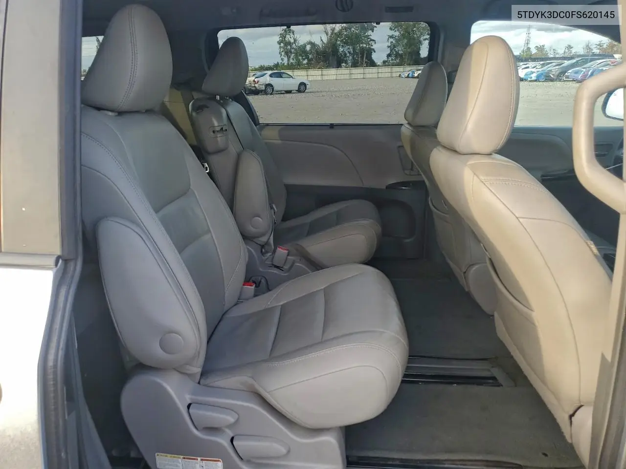 5TDYK3DC0FS620145 2015 Toyota Sienna Xle