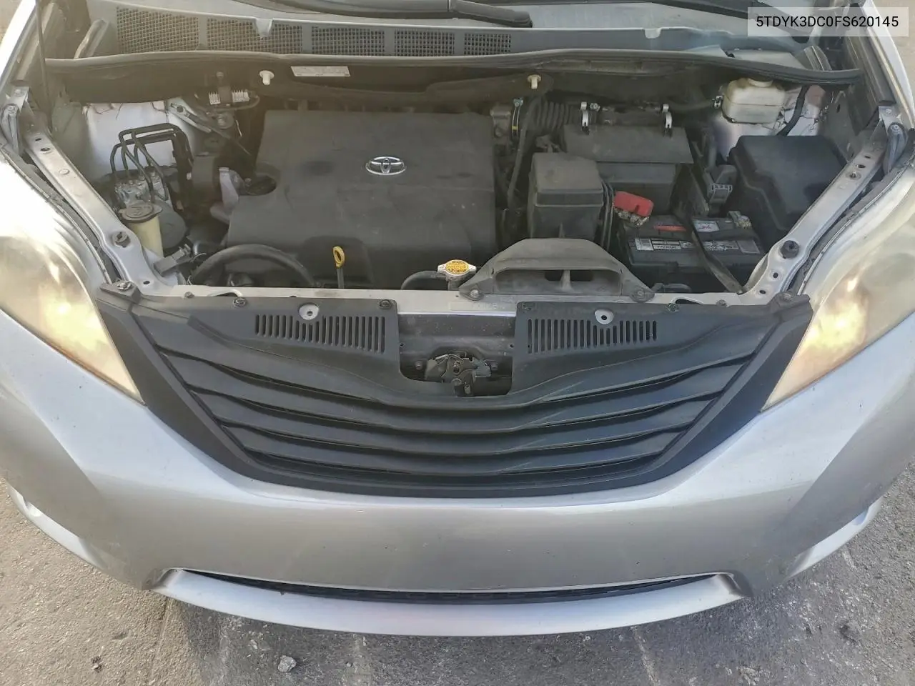 5TDYK3DC0FS620145 2015 Toyota Sienna Xle