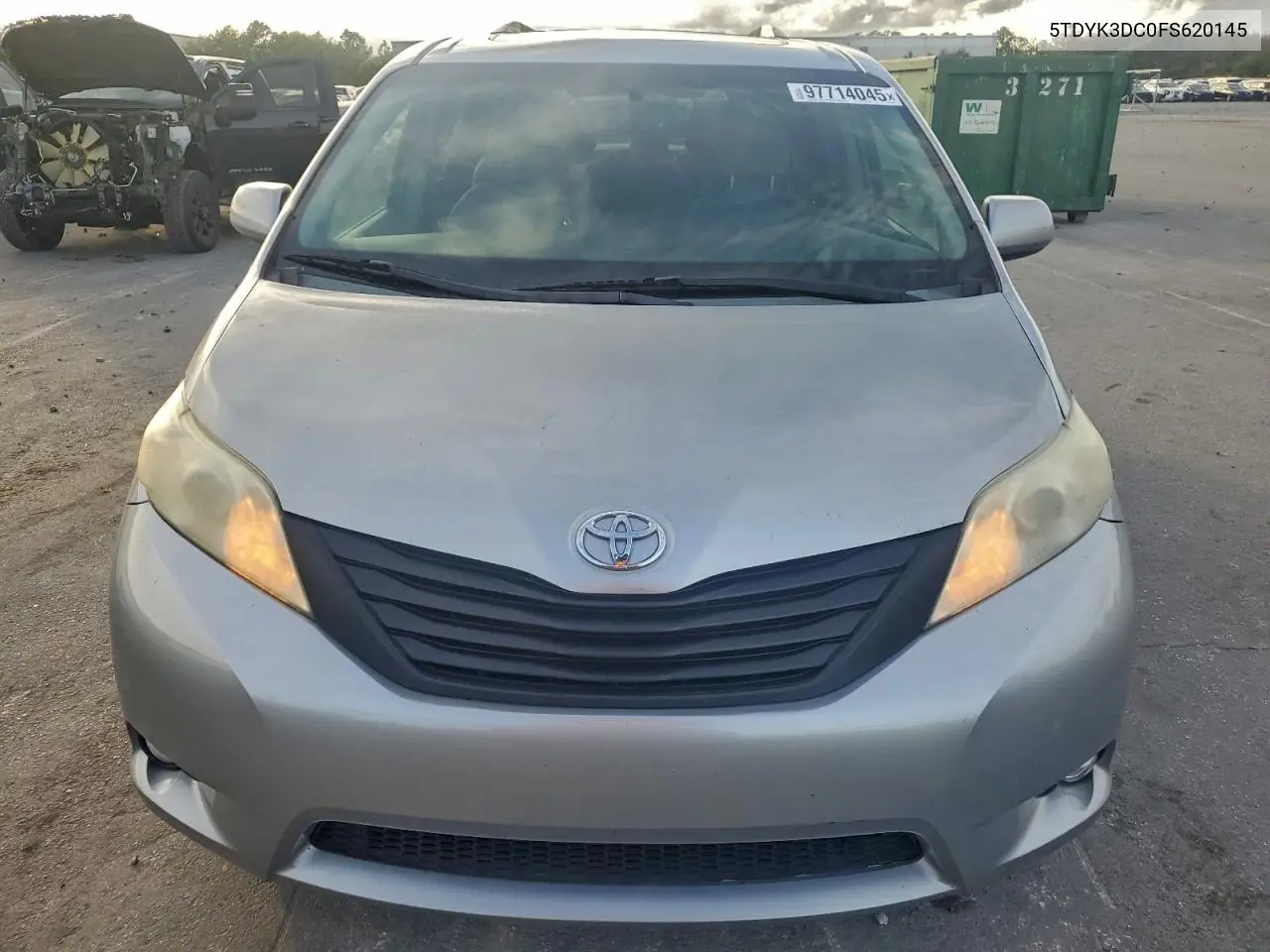 5TDYK3DC0FS620145 2015 Toyota Sienna Xle