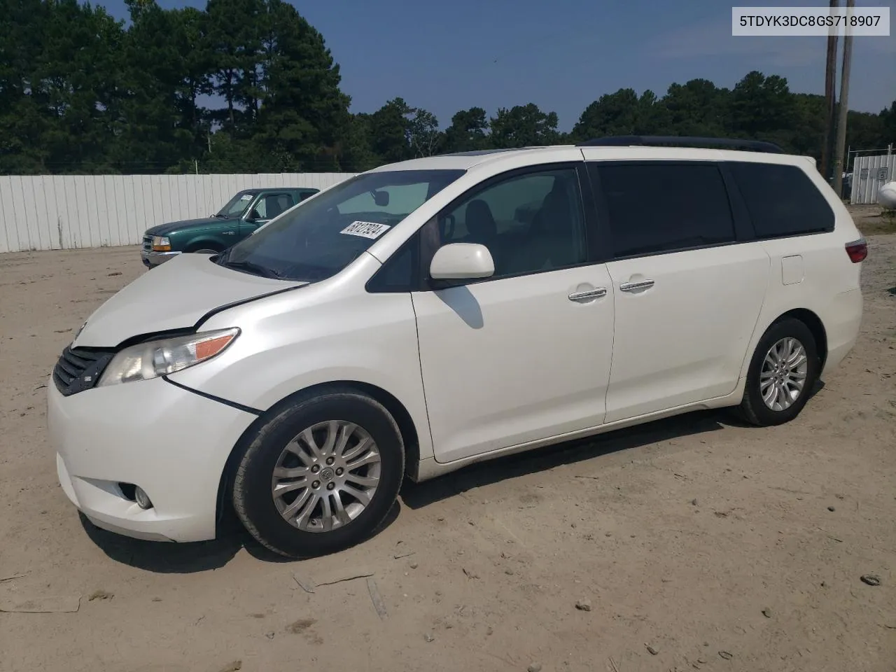 5TDYK3DC8GS718907 2016 Toyota Sienna Xle