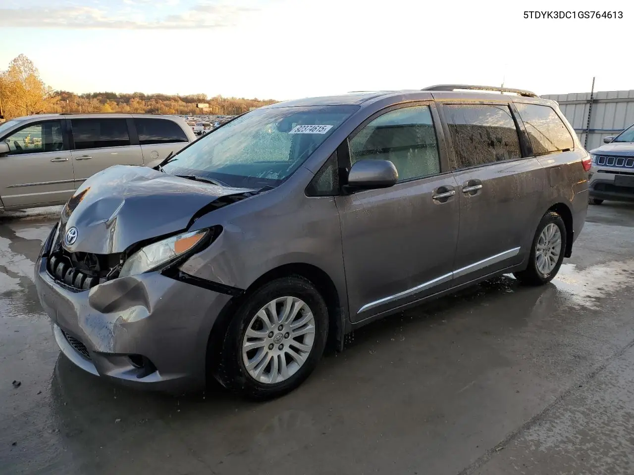 5TDYK3DC1GS764613 2016 Toyota Sienna Xle