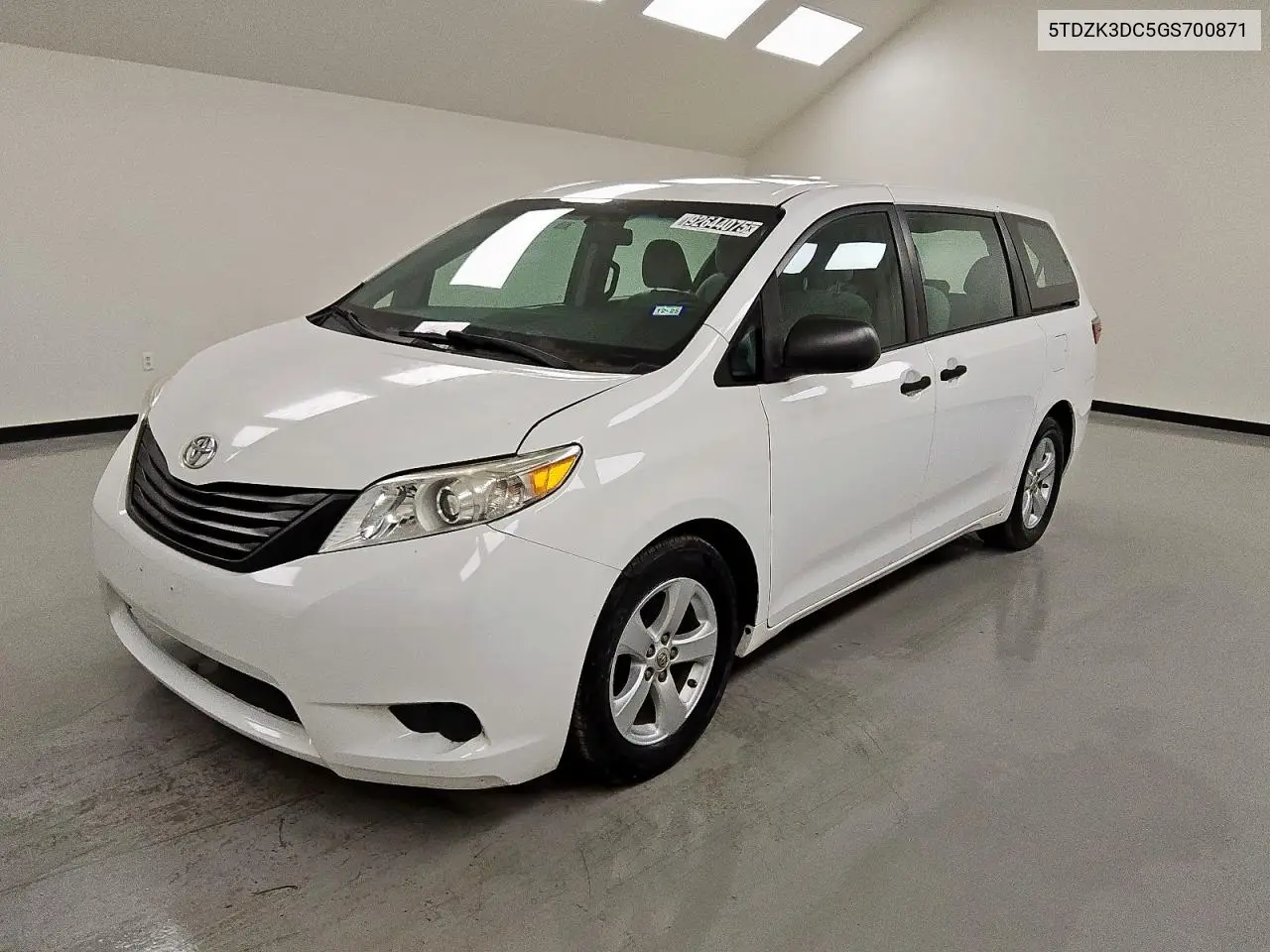 5TDZK3DC5GS700871 2016 Toyota Sienna