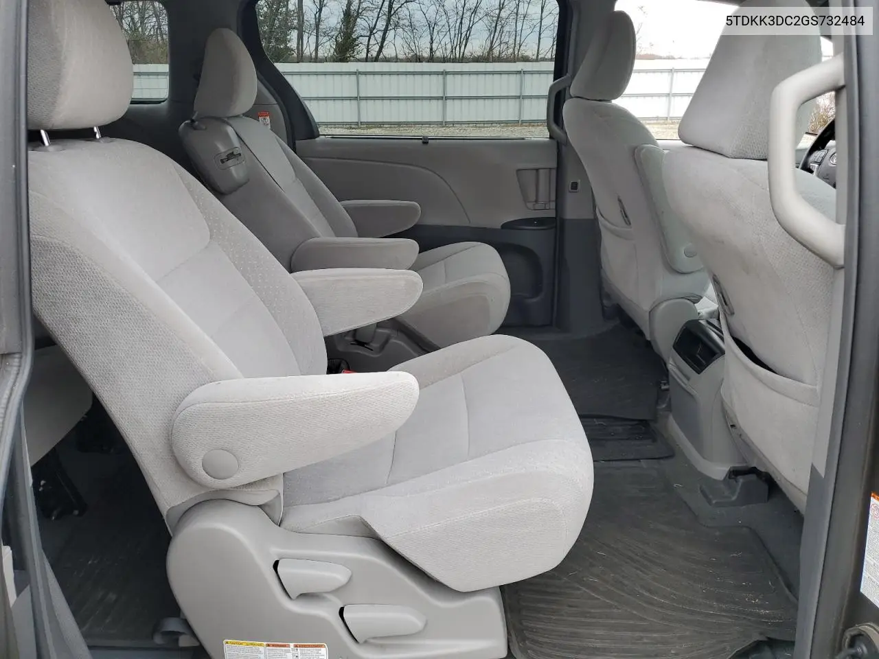 5TDKK3DC2GS732484 2016 Toyota Sienna Le