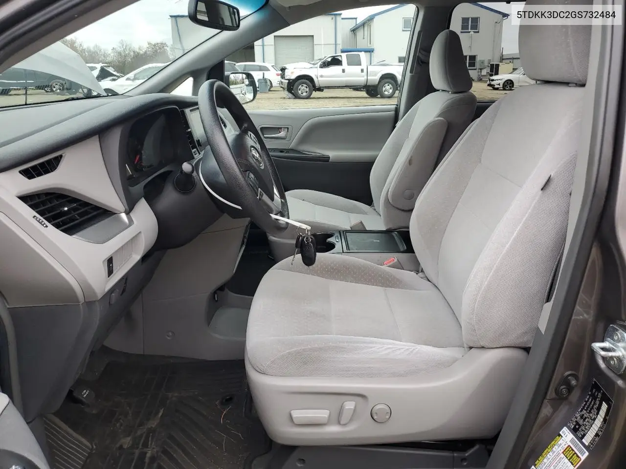 5TDKK3DC2GS732484 2016 Toyota Sienna Le