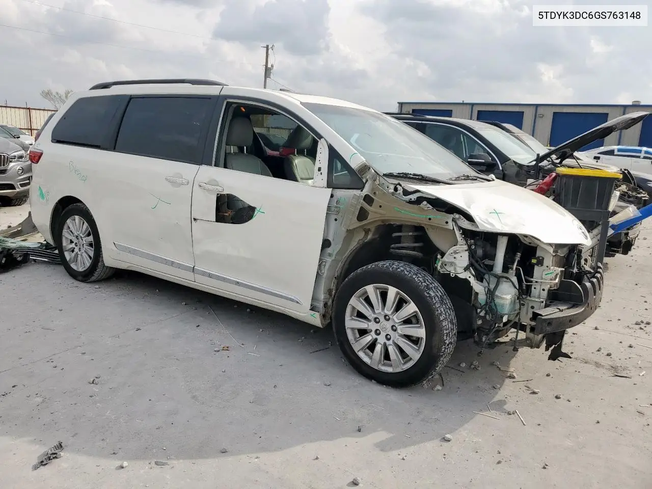 5TDYK3DC6GS763148 2016 Toyota Sienna Xle