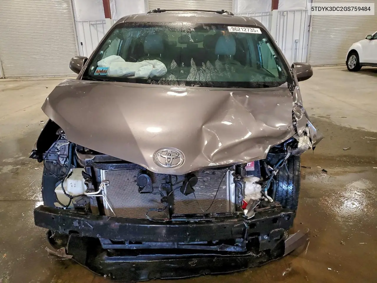 5TDYK3DC2GS759484 2016 Toyota Sienna Xle