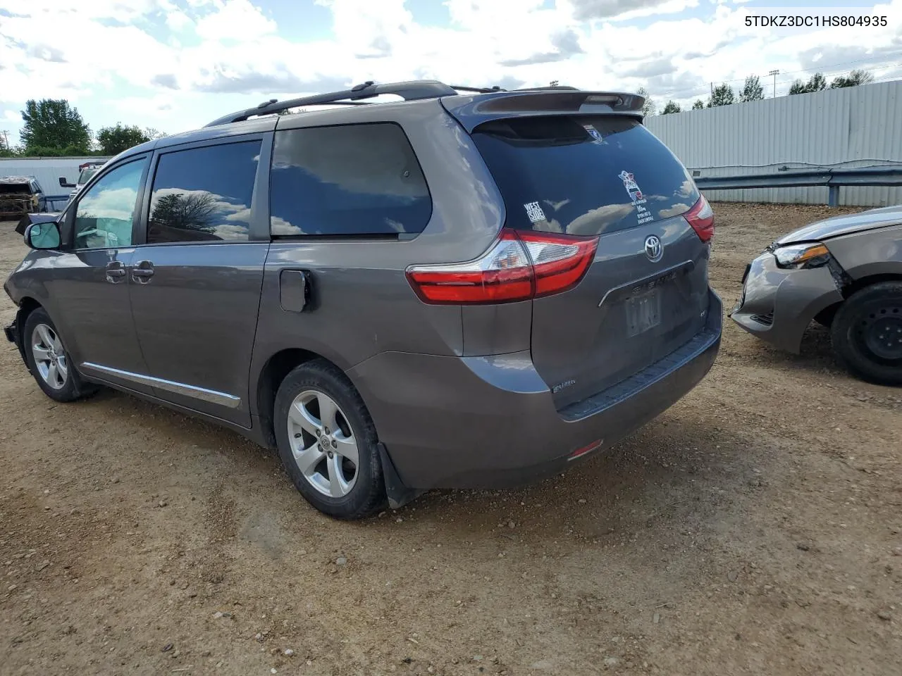 5TDKZ3DC1HS804935 2017 Toyota Sienna Le