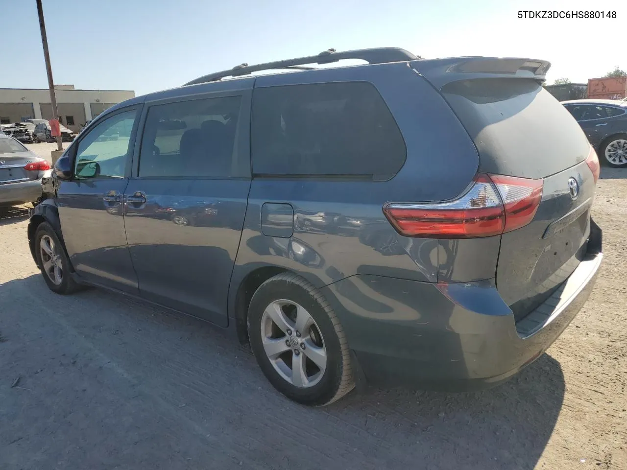 5TDKZ3DC6HS880148 2017 Toyota Sienna Le