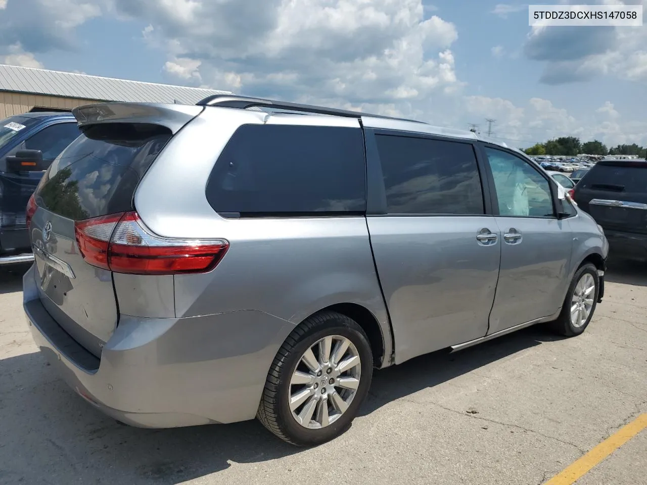 2017 Toyota Sienna Xle VIN: 5TDDZ3DCXHS147058 Lot: 63870324