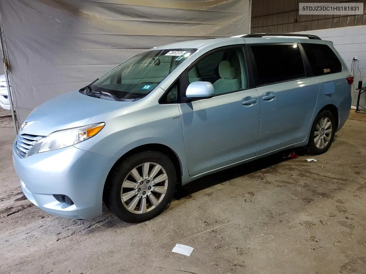 5TDJZ3DC1HS181831 2017 Toyota Sienna Le
