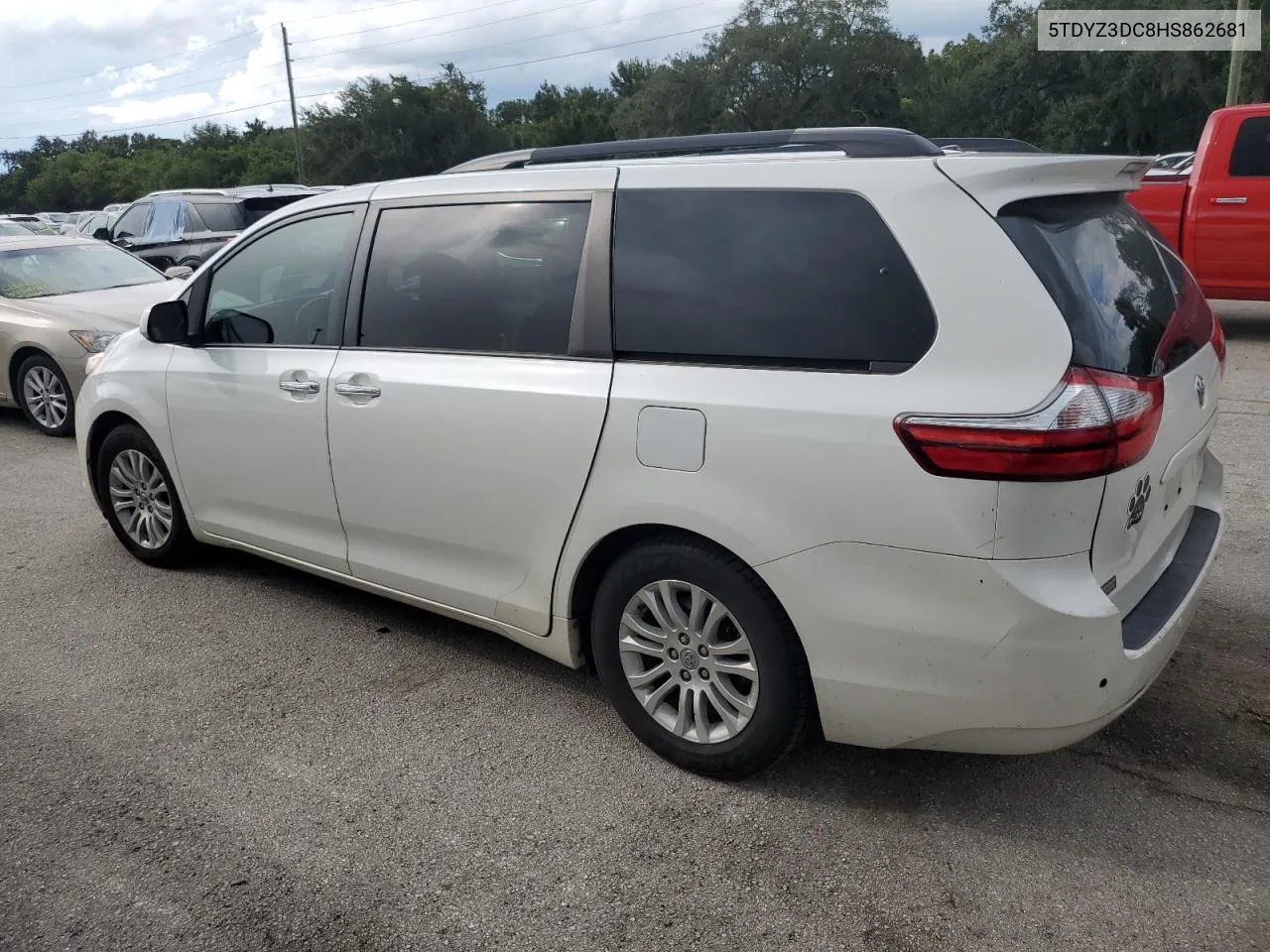 5TDYZ3DC8HS862681 2017 Toyota Sienna Xle