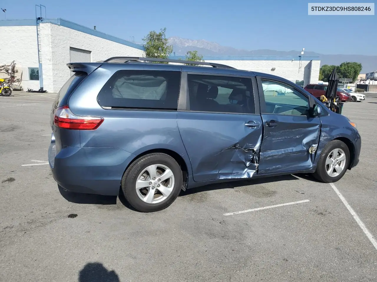5TDKZ3DC9HS808246 2017 Toyota Sienna Le