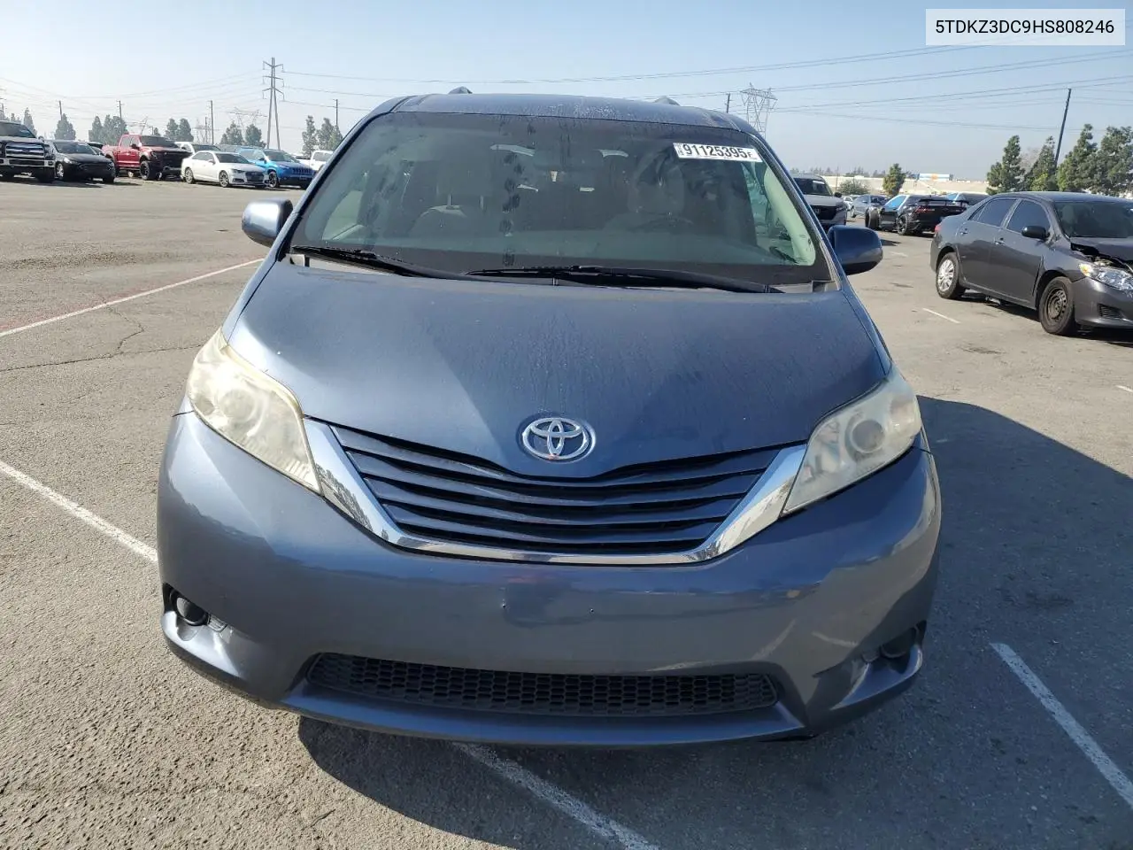 5TDKZ3DC9HS808246 2017 Toyota Sienna Le