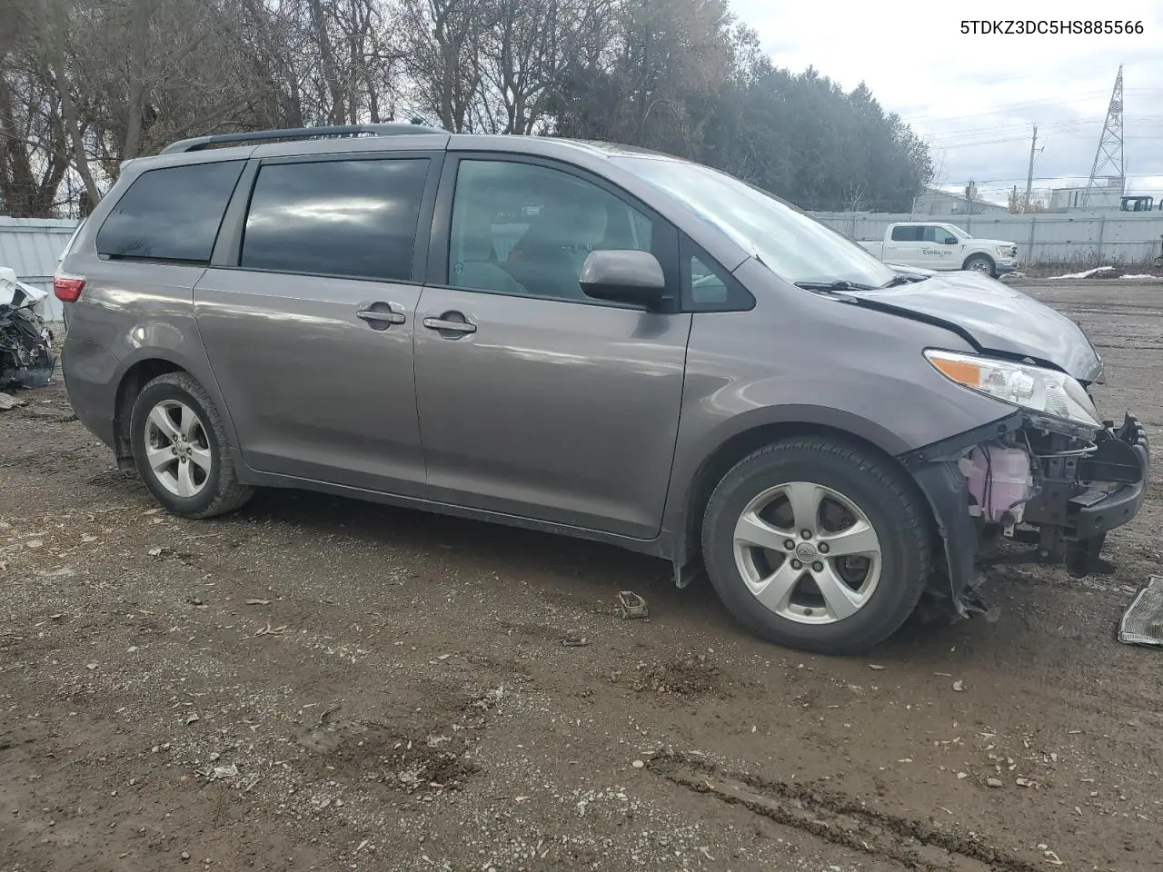 5TDKZ3DC5HS885566 2017 Toyota Sienna Le