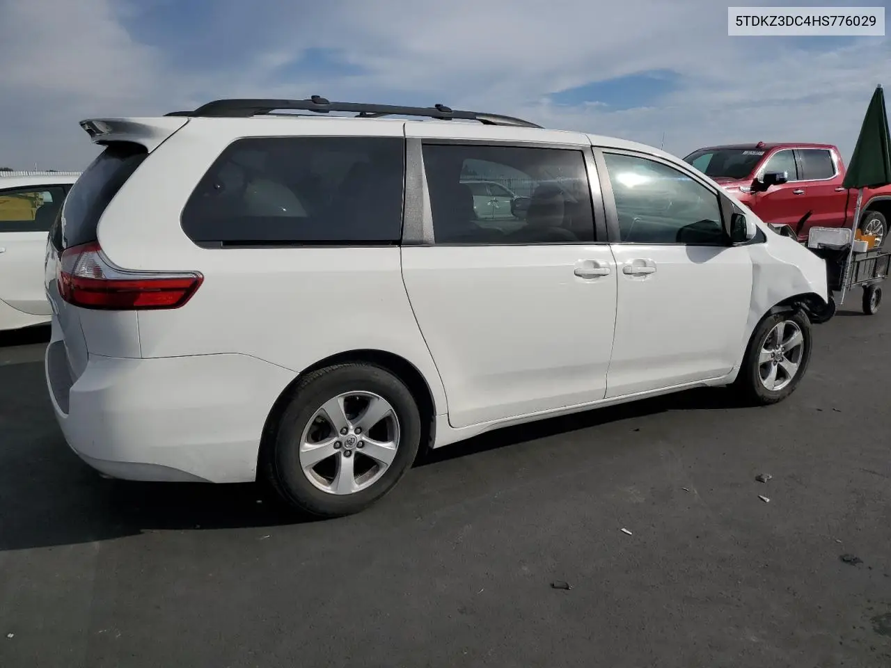 5TDKZ3DC4HS776029 2017 Toyota Sienna Le