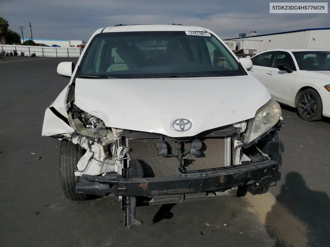 5TDKZ3DC4HS776029 2017 Toyota Sienna Le
